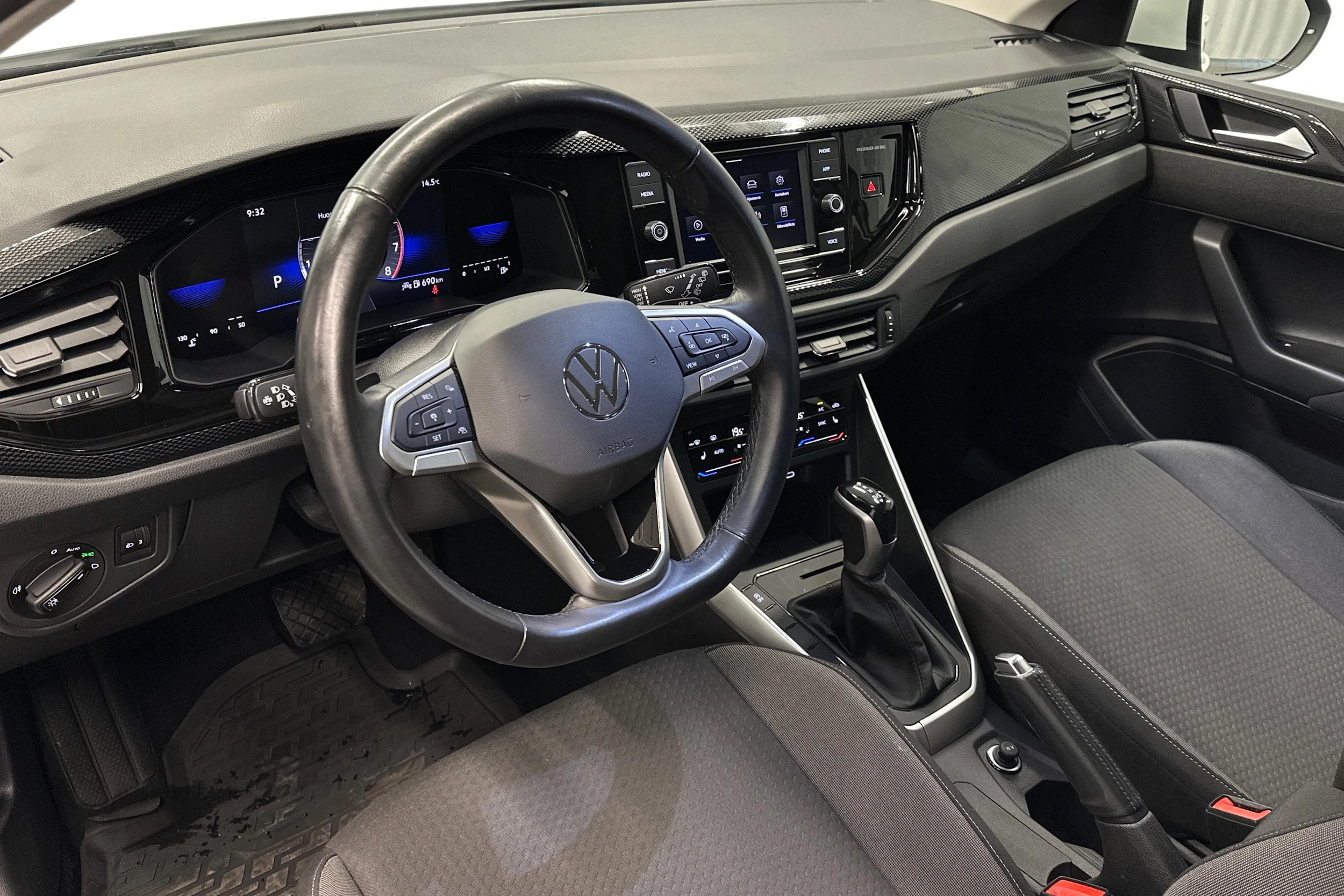 valkoinen Volkswagen Taigo 2024 kuva 6.