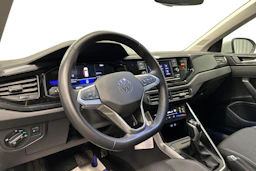 valkoinen Volkswagen Taigo 2024 kuva 6.