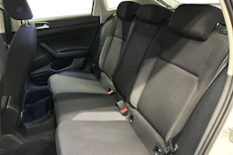 valkoinen Volkswagen Taigo 2024 kuva 8.