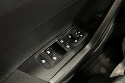 valkoinen Volkswagen Taigo 2024 kuva 15.