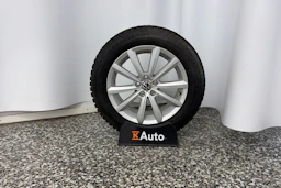 valkoinen Volkswagen Taigo 2024 kuva 10.