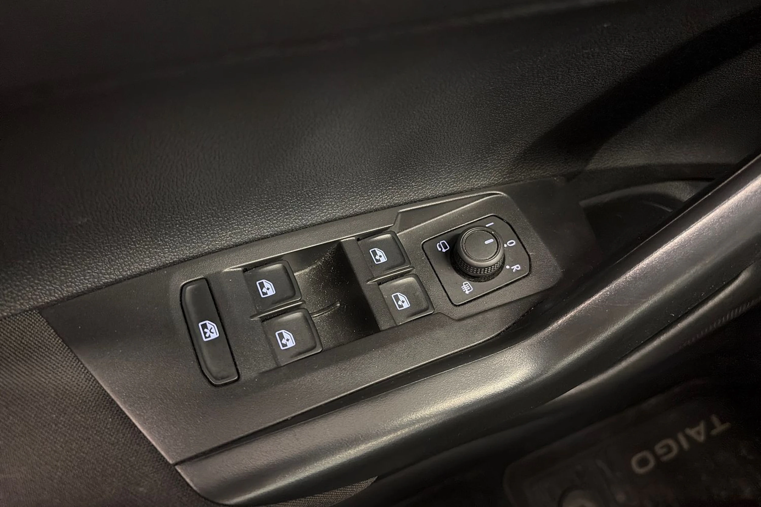 valkoinen Volkswagen Taigo 2024 kuva 23.