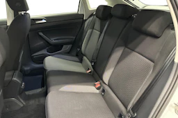 valkoinen Volkswagen Taigo 2024 kuva 8.