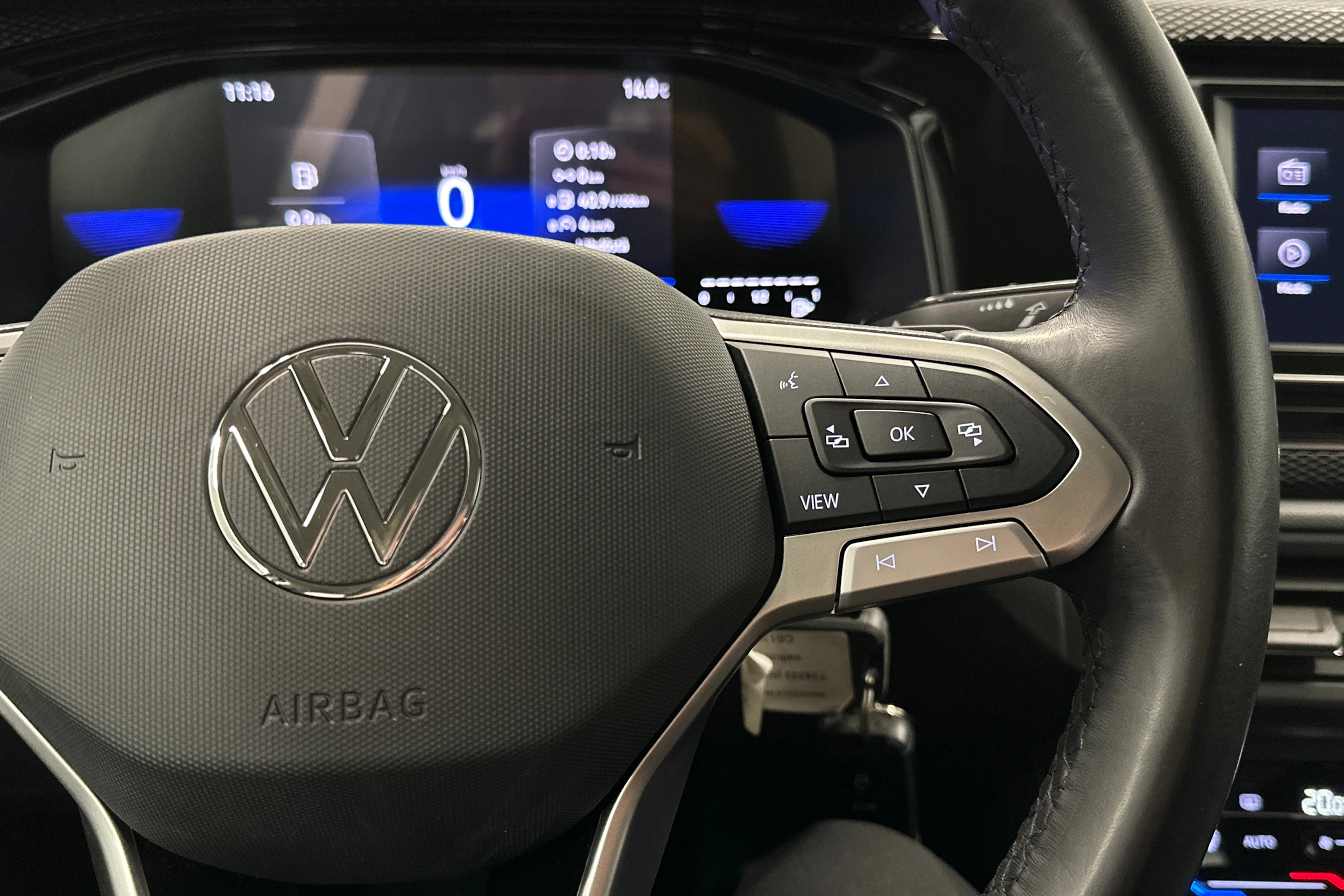 valkoinen Volkswagen Taigo 2024 kuva 12.