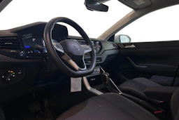 valkoinen Volkswagen Taigo 2024 kuva 3.