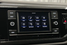 valkoinen Volkswagen Taigo 2024 kuva 16.
