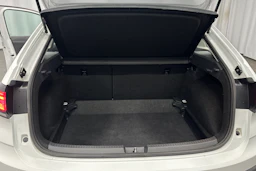 valkoinen Volkswagen Taigo 2024 kuva 27.