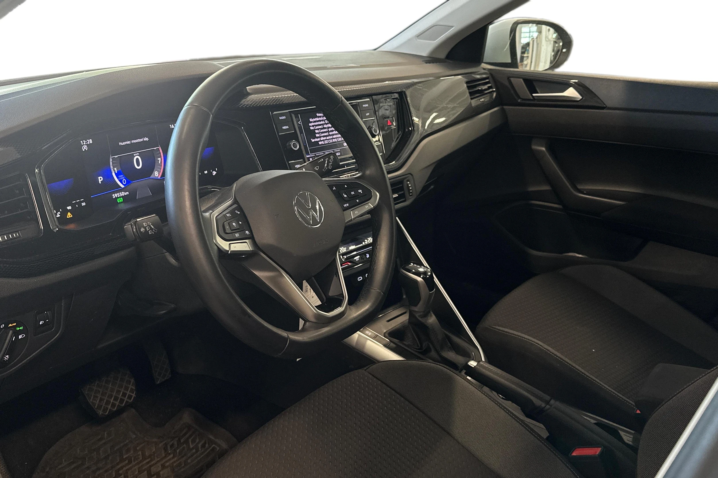 valkoinen Volkswagen Taigo 2024 kuva 3.