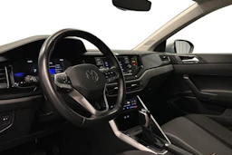 harmaa Volkswagen Taigo 2024 kuva 8.
