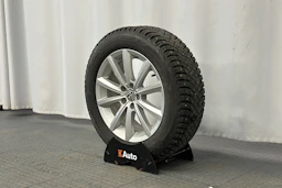 harmaa Volkswagen Taigo 2024 kuva 13.