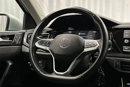 harmaa Volkswagen Taigo 2024 kuva 17.