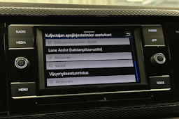 harmaa Volkswagen Taigo 2024 kuva 23.