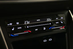 harmaa Volkswagen Taigo 2024 kuva 26.