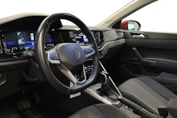 punainen Volkswagen Taigo 2024 kuva 3.