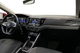 punainen Volkswagen Taigo 2024 kuva 9.
