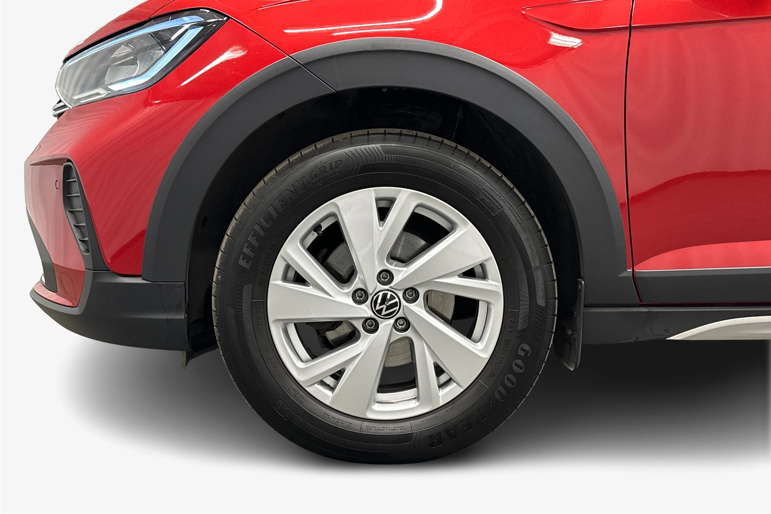 punainen Volkswagen Taigo 2024 kuva 12.