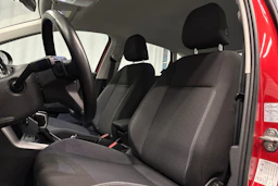 punainen Volkswagen Taigo 2024 kuva 16.