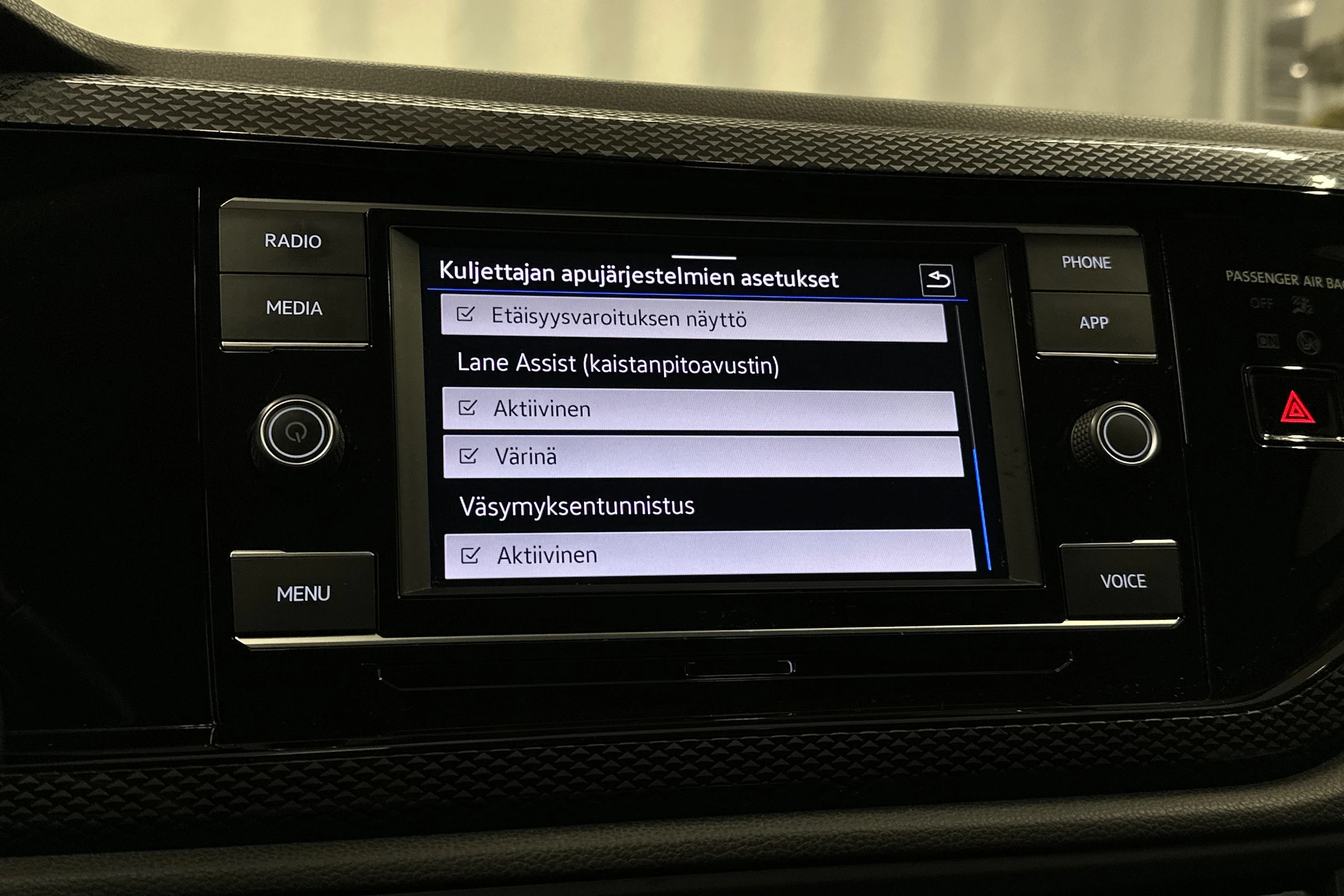punainen Volkswagen Taigo 2024 kuva 24.