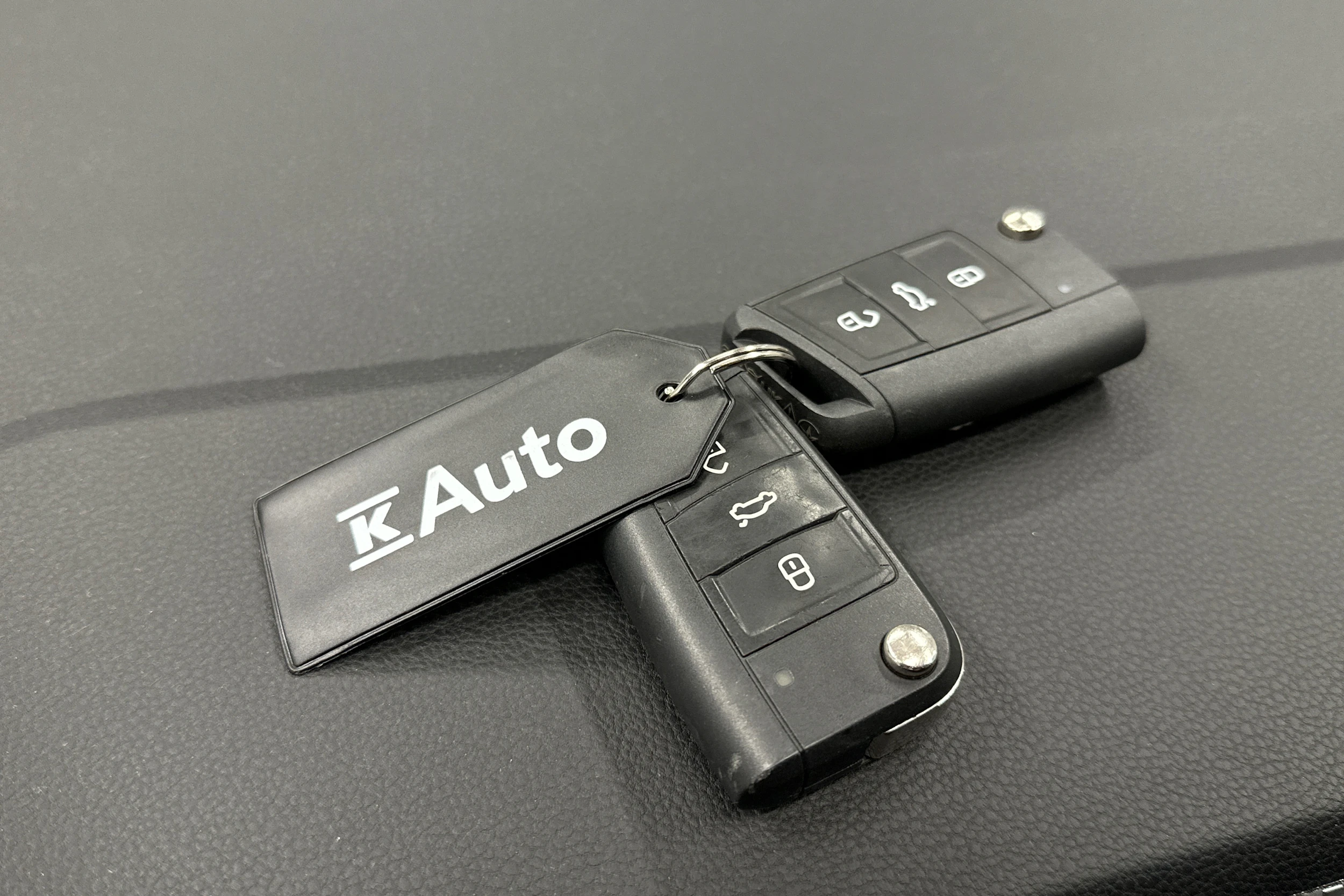 punainen Volkswagen Taigo 2024 kuva 30.