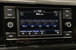 punainen Volkswagen Taigo 2024 kuva 17.