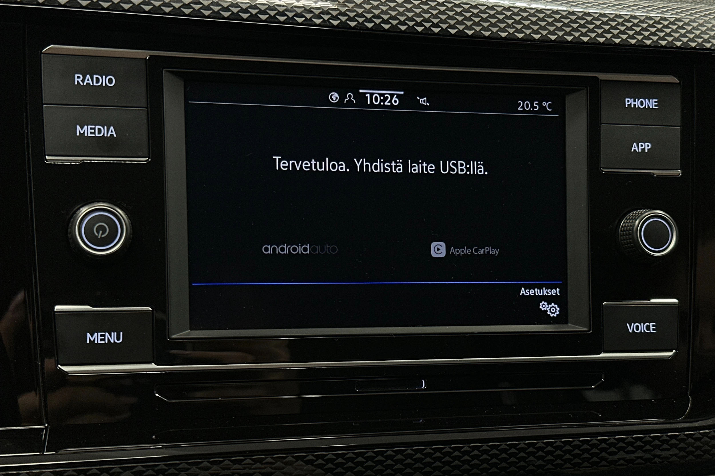 punainen Volkswagen Taigo 2024 kuva 22.
