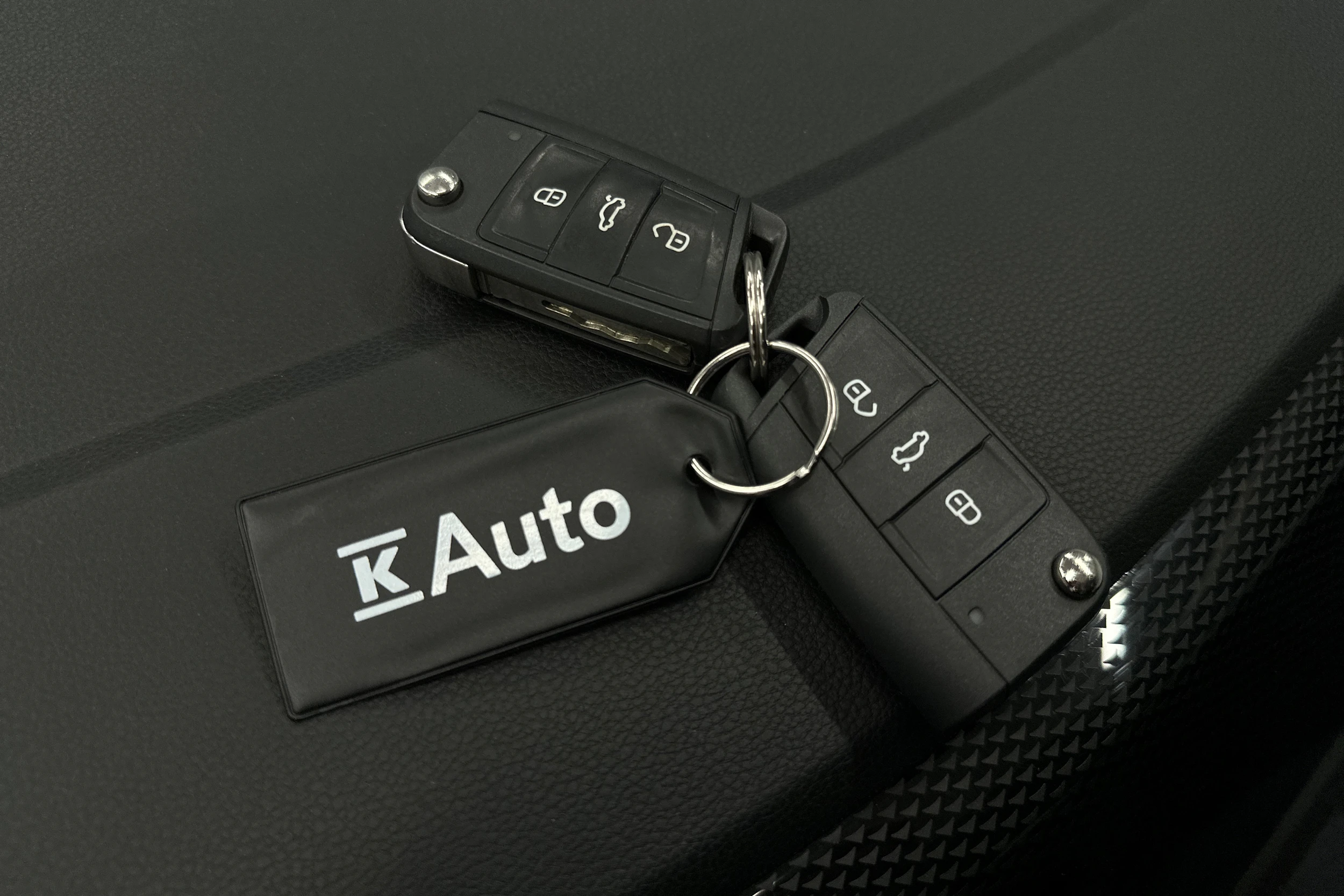 punainen Volkswagen Taigo 2024 kuva 28.
