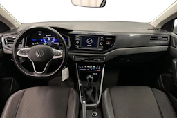 harmaa Volkswagen Taigo 2024 kuva 7.