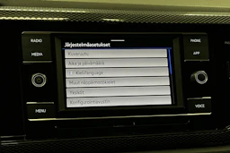 harmaa Volkswagen Taigo 2024 kuva 17.