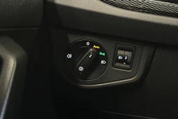 harmaa Volkswagen Taigo 2024 kuva 24.
