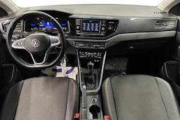 harmaa Volkswagen Taigo 2024 kuva 7.