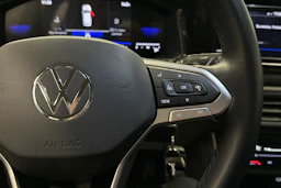 harmaa Volkswagen Taigo 2024 kuva 12.