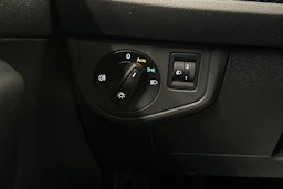 harmaa Volkswagen Taigo 2024 kuva 14.