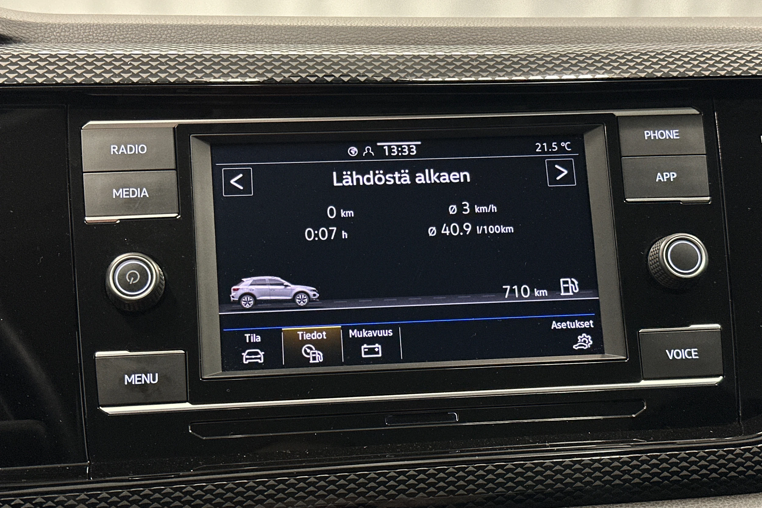 musta Volkswagen Taigo 2024 kuva 20.
