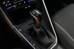 musta Volkswagen Taigo 2024 kuva 25.