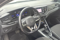 harmaa Volkswagen Taigo 2024 kuva 3.