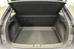 harmaa Volkswagen Taigo 2024 kuva 11.