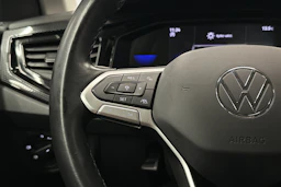 harmaa Volkswagen Taigo 2024 kuva 14.