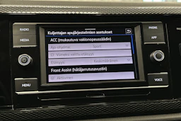 harmaa Volkswagen Taigo 2024 kuva 17.