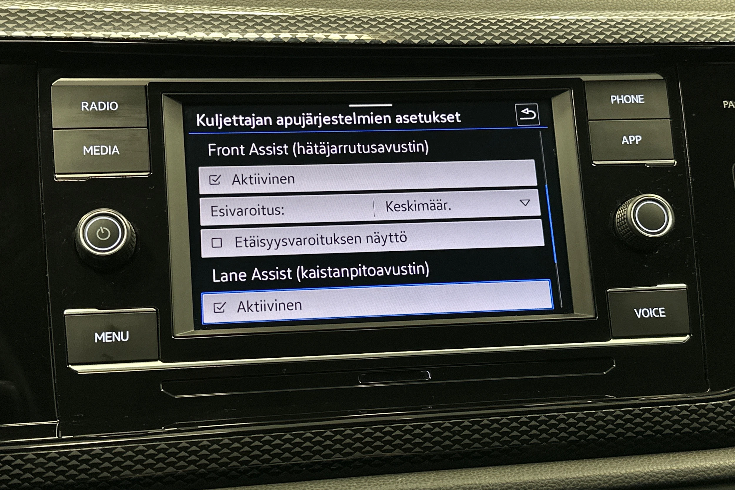 harmaa Volkswagen Taigo 2024 kuva 18.