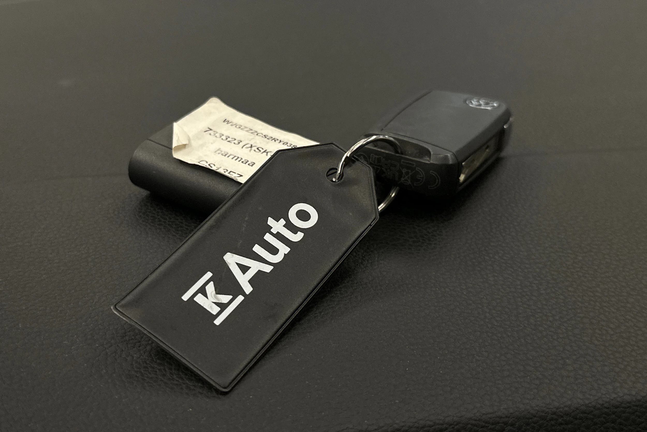 harmaa Volkswagen Taigo 2024 kuva 24.