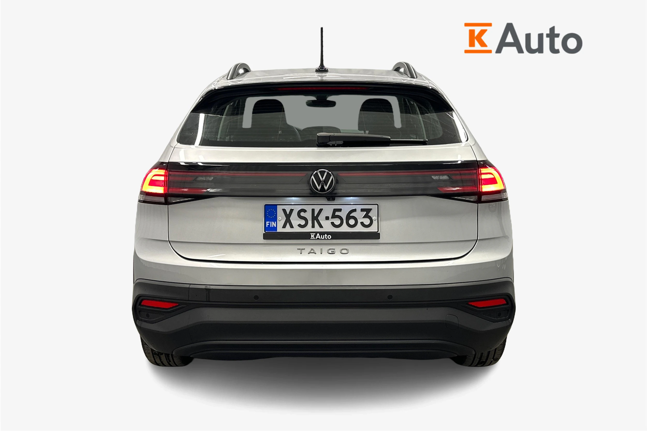 harmaa Volkswagen Taigo 2024 kuva 4.