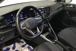harmaa Volkswagen Taigo 2024 kuva 8.