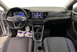 harmaa Volkswagen Taigo 2024 kuva 9.