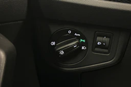 harmaa Volkswagen Taigo 2024 kuva 18.