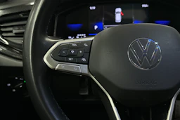 musta Volkswagen Taigo 2024 kuva 11.