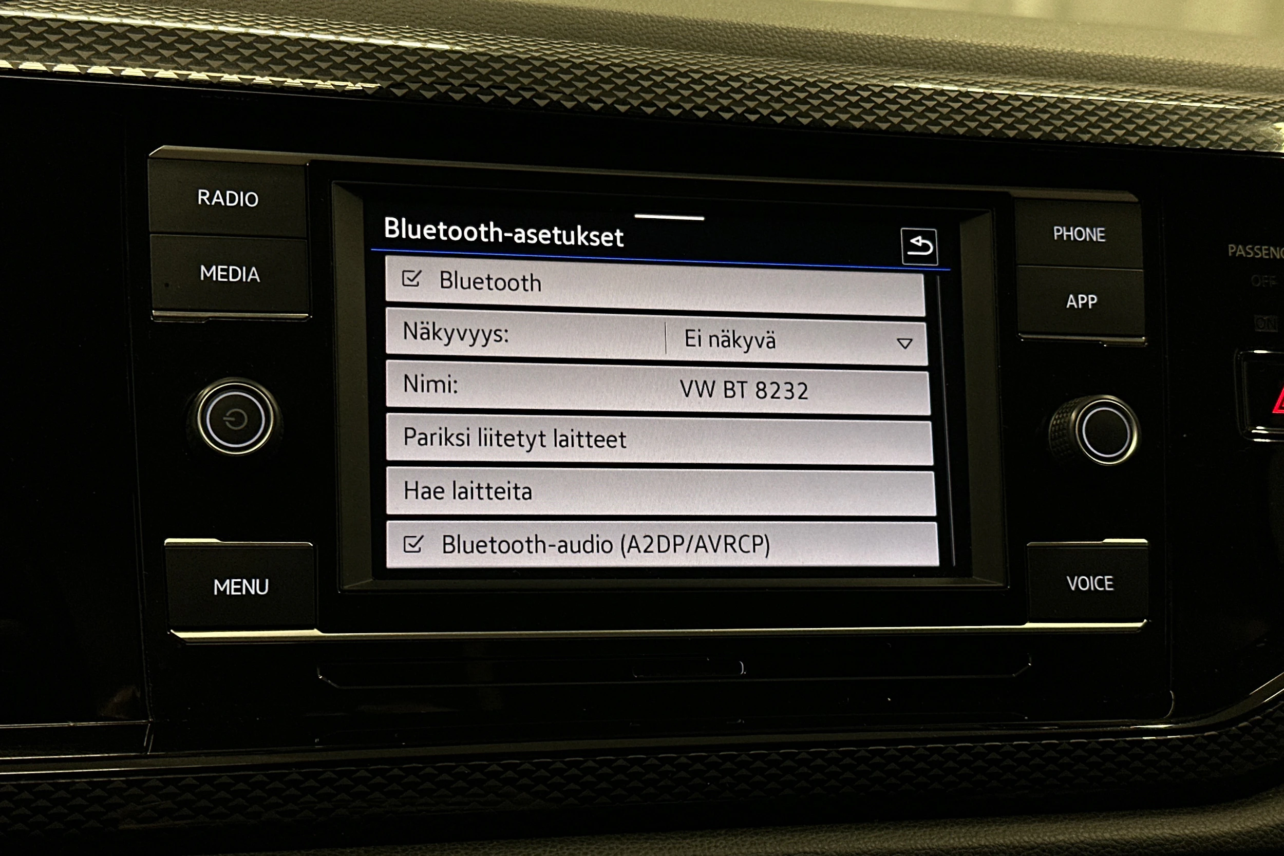 musta Volkswagen Taigo 2024 kuva 20.
