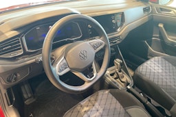 Punainen Volkswagen Taigo 2024 kuva 7.