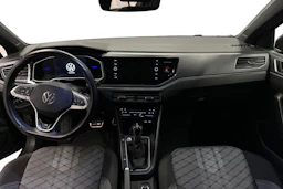 harmaa Volkswagen Taigo 2024 kuva 7.