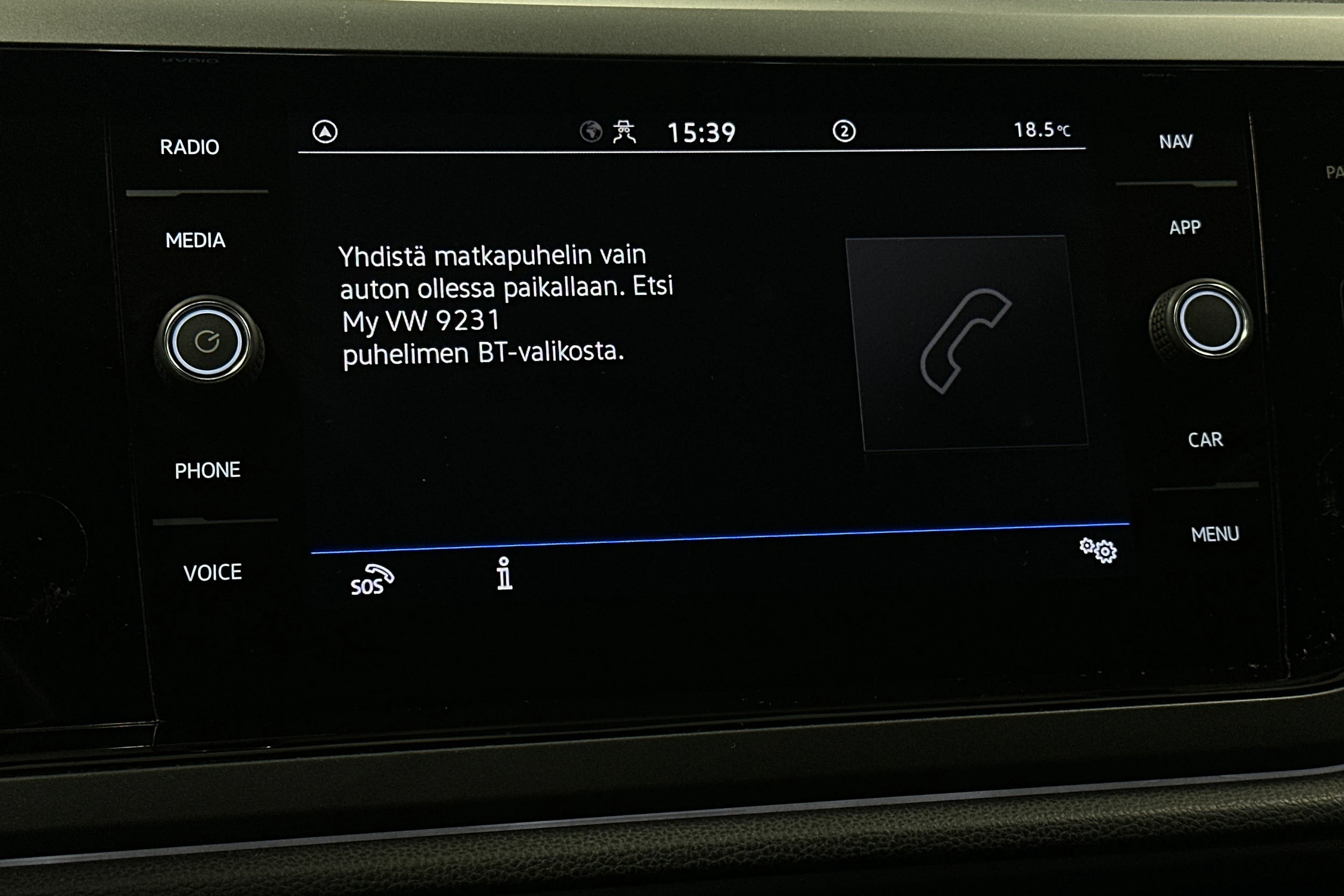 harmaa Volkswagen Taigo 2024 kuva 19.