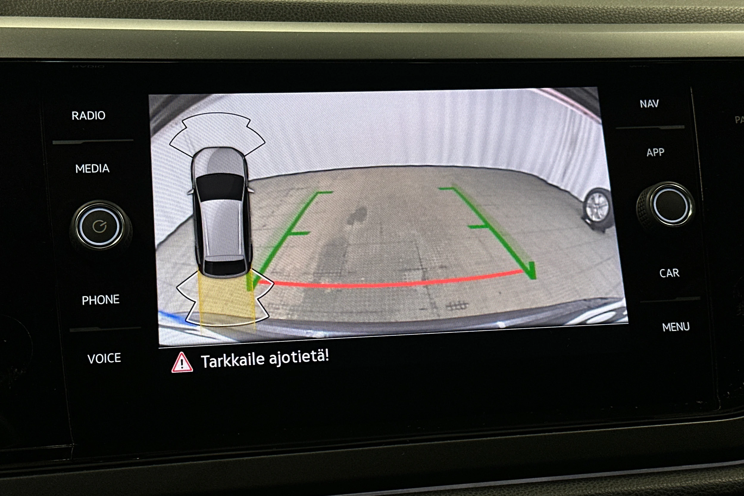 harmaa Volkswagen Taigo 2024 kuva 25.